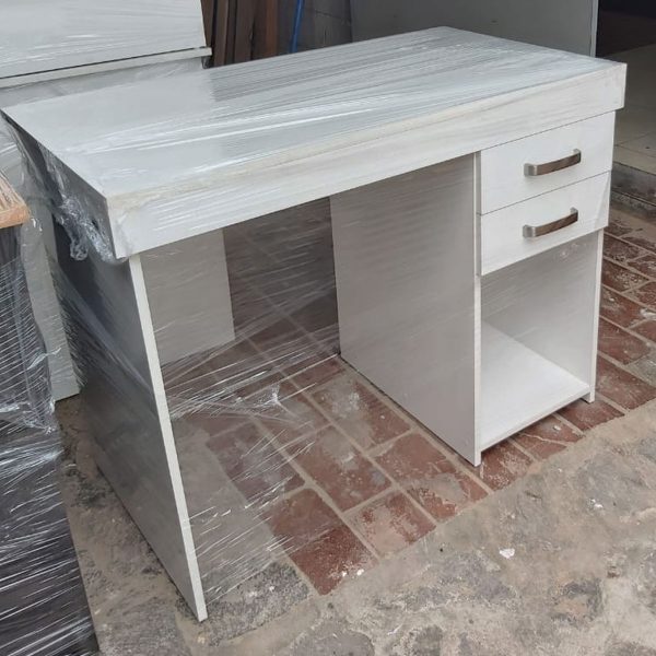 escritoriojuvenildosgavetas1 Pantries & Closets Diseño